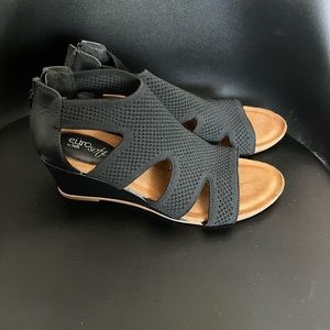 Size 9.5 sandals